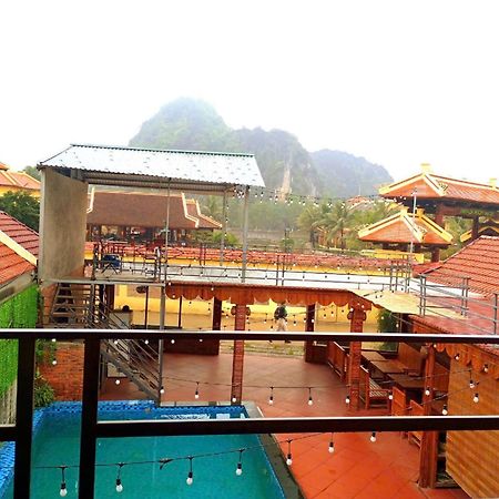 Downtown Backpacker Hostel นิญบิ่ญ ภายนอก รูปภาพ
