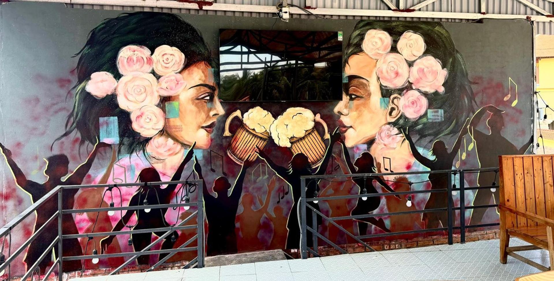 Downtown Backpacker Hostel นิญบิ่ญ ภายนอก รูปภาพ